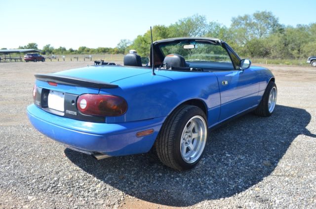 1990 Blue Mazda MX-5 Miata Convertible