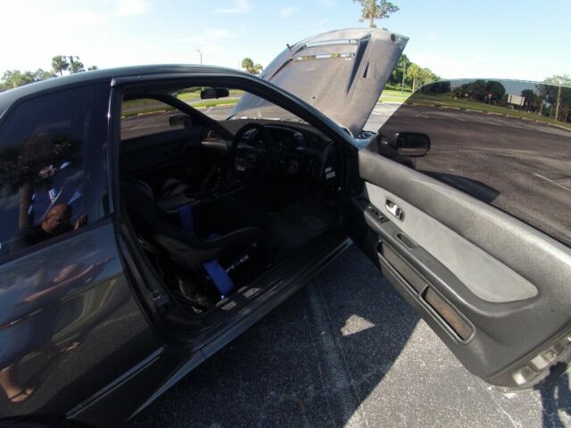 1990 Gray Nissan GT-R Coupe