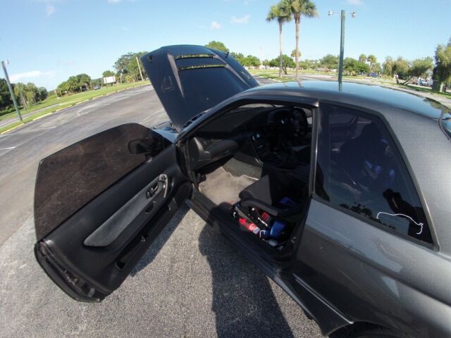 1990 Gray Nissan GT-R Coupe