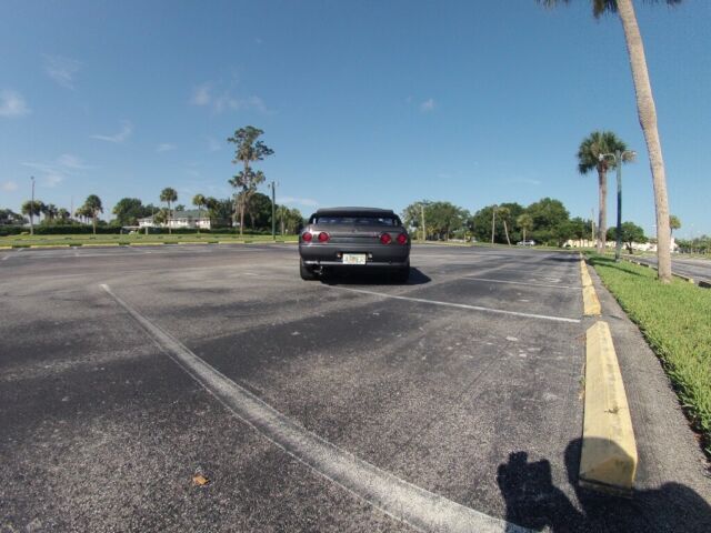 1990 Gray Nissan GT-R Coupe