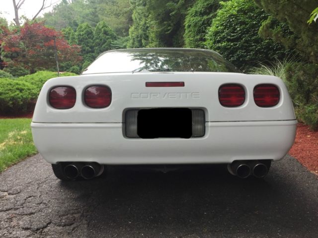 1993 White Chevrolet Corvette Coupe