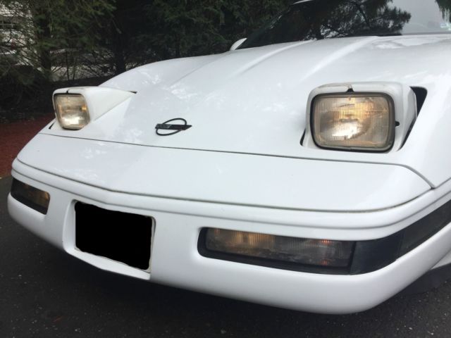 1993 White Chevrolet Corvette Coupe