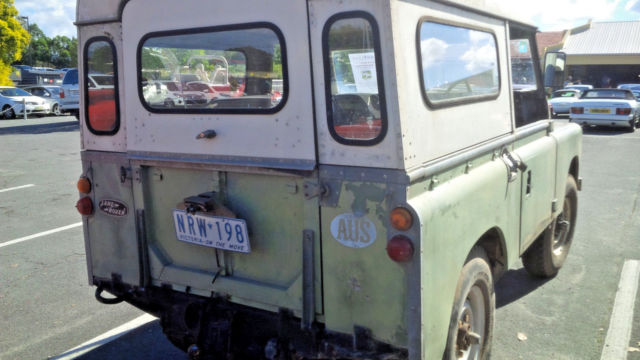 1973 Green Land Rover Series 3  SWB Wagon