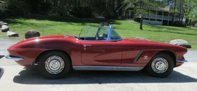 1962 Honduras Maroon Chevrolet Corvette Convertible