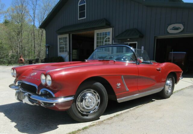 1962 Honduras Maroon Chevrolet Corvette Convertible