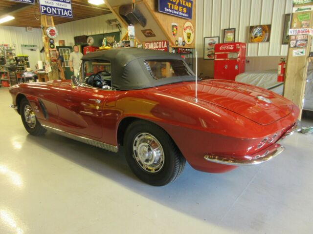1962 Honduras Maroon Chevrolet Corvette Convertible