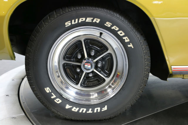 1971 Gold Buick GS Coupe