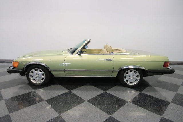 1985 Green Mercedes-Benz 380SL Convertible