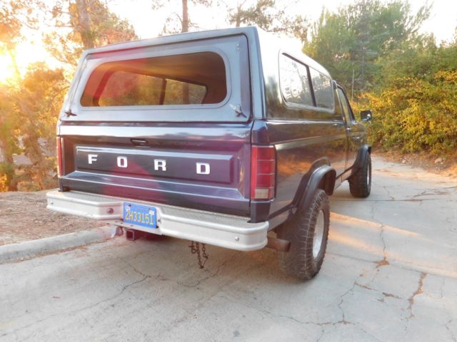 1983 Blue Ford F-250