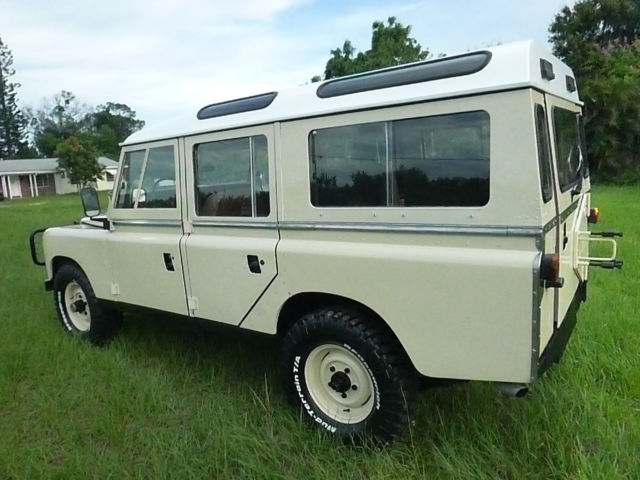 1982 Beige Land Rover Defender SUV
