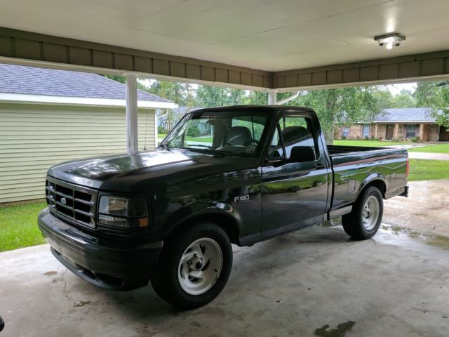1994 Black Ford F-150 Standard Cab Pickup