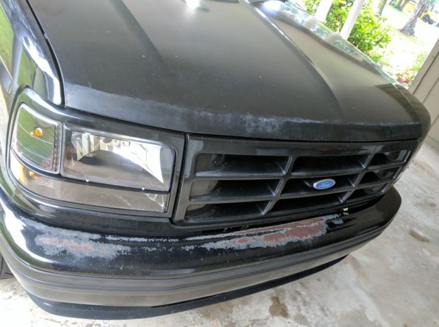 1994 Black Ford F-150 Standard Cab Pickup