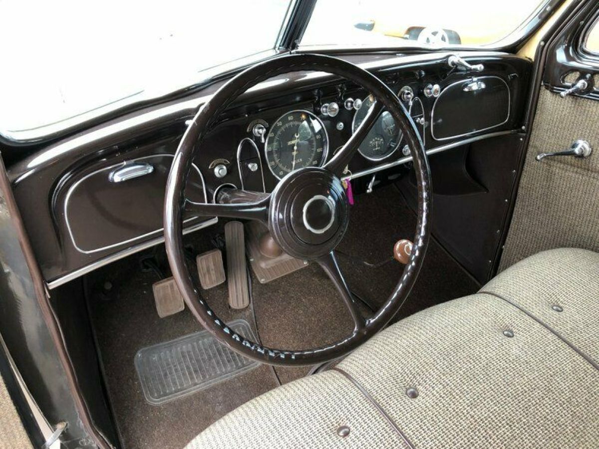 1934 Brown Chrysler Airflow Sedan