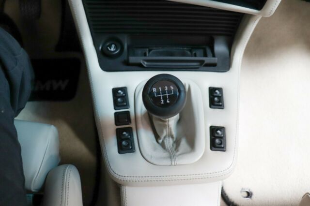 1987 Red BMW 6-Series Coupe