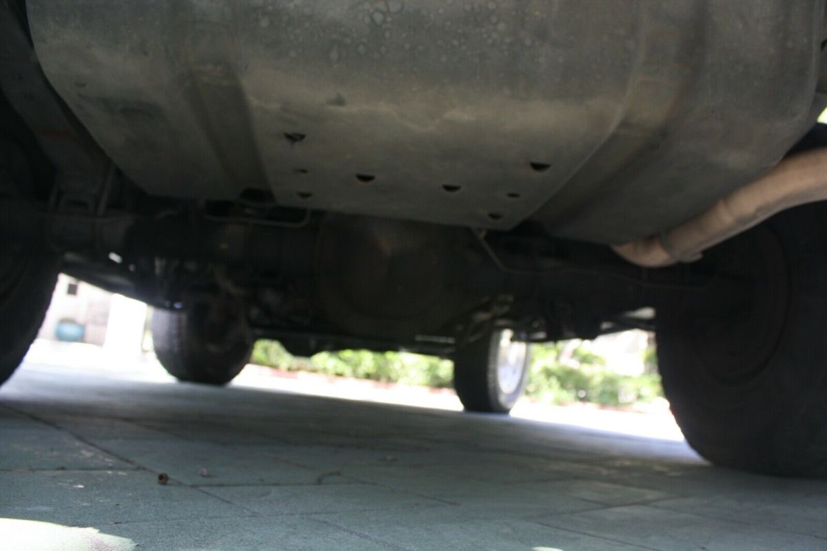 1993 White Ford Bronco SUV