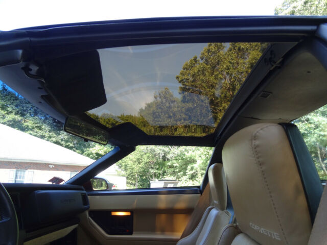 1986 Dark Red Metallic Chevrolet Corvette Coupe