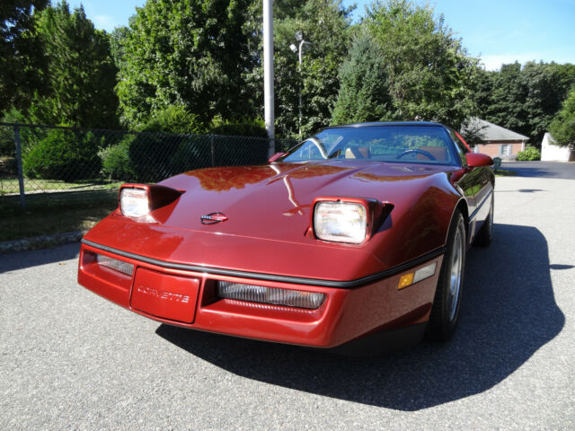 1986 Dark Red Metallic Chevrolet Corvette Coupe