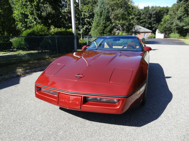 1986 Dark Red Metallic Chevrolet Corvette Coupe