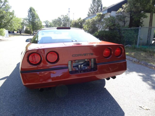 1986 Dark Red Metallic Chevrolet Corvette Coupe