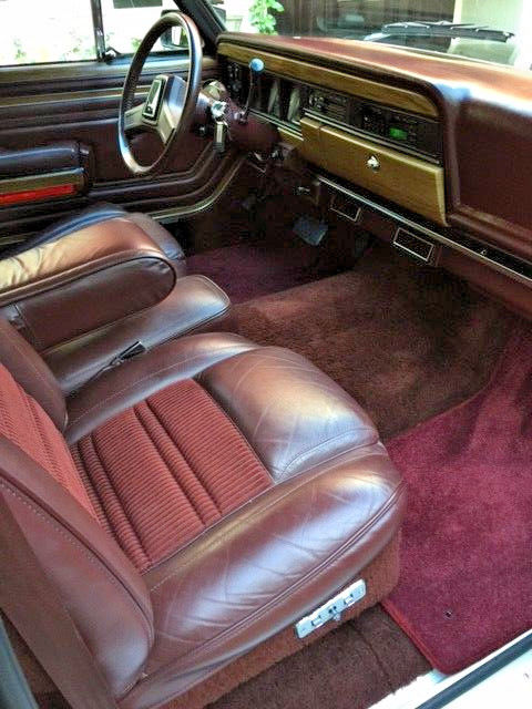 1989 Black Jeep Wagoneer SUV