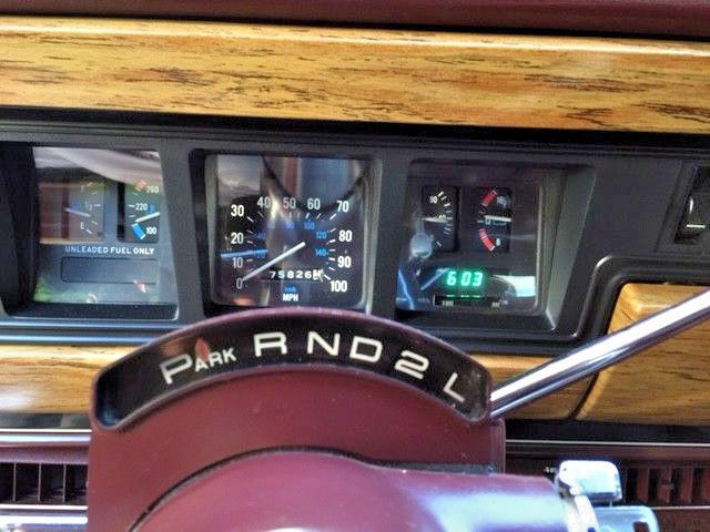 1989 Black Jeep Wagoneer SUV