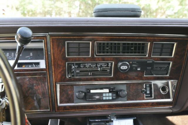 1984 brown Oldsmobile Eighty-Eight 4door ht