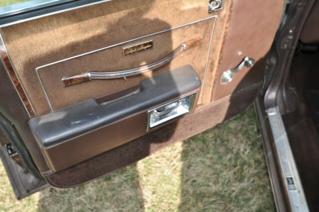 1984 brown Oldsmobile Eighty-Eight 4door ht