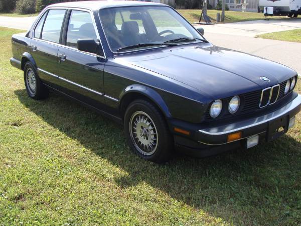 1987 Royalblau Metallic BMW 3-Series Sedan