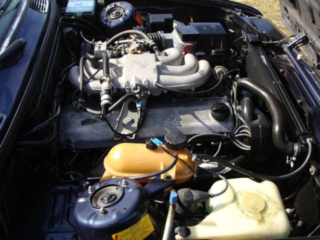 1987 Royalblau Metallic BMW 3-Series Sedan