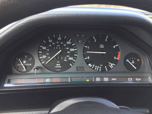 1987 Royalblau Metallic BMW 3-Series Sedan