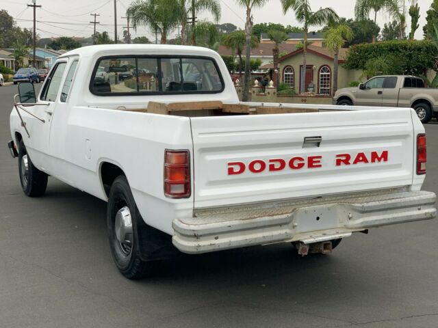 1992 White Dodge Ram 2500 Extended Cab Pickup