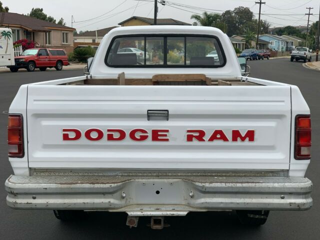 1992 White Dodge Ram 2500 Extended Cab Pickup