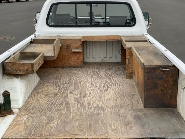 1992 White Dodge Ram 2500 Extended Cab Pickup