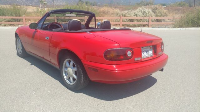 1990 Red Mazda MX-5 Miata Convertible