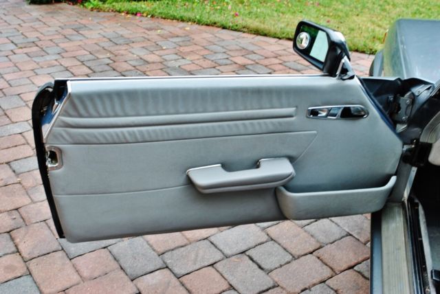 1989 Mercedes-Benz SL-Class Convertible
