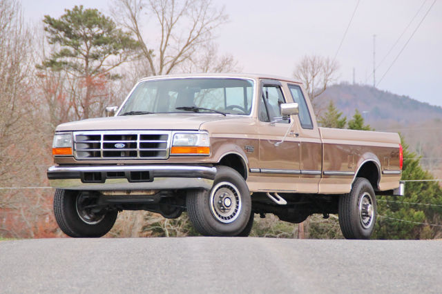 1993 Tan Ford F-250 Extended Cab Pickup