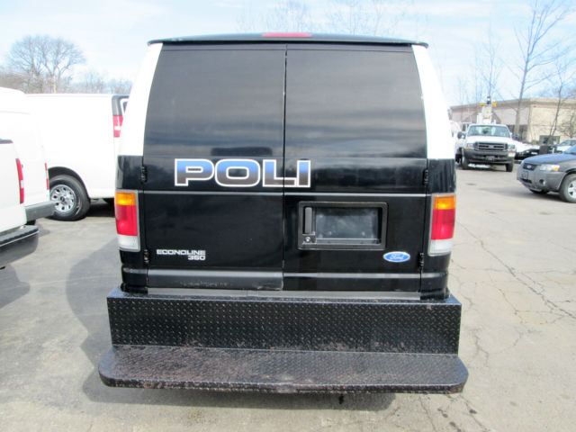 1994 Black Ford E-Series Van VAN