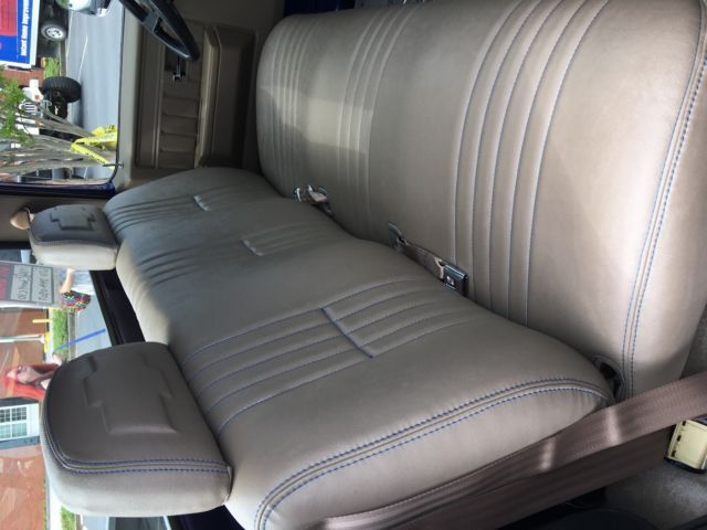 1986 Blue Chevrolet C-10 Standard Cab Pickup