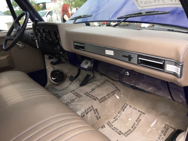 1986 Blue Chevrolet C-10 Standard Cab Pickup