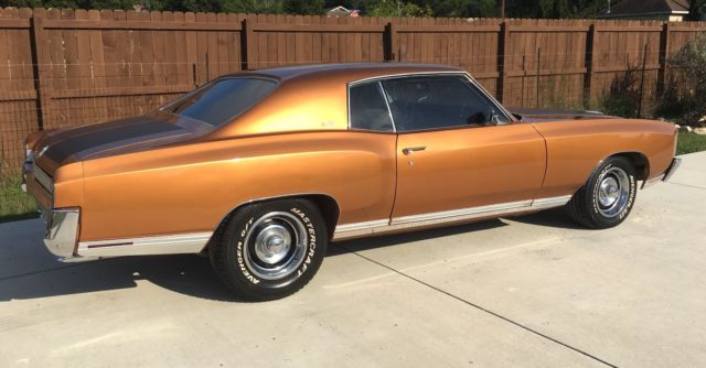 1972 Gold Chevrolet Monte Carlo Coupe