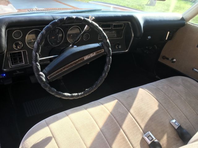 1972 Gold Chevrolet Monte Carlo Coupe