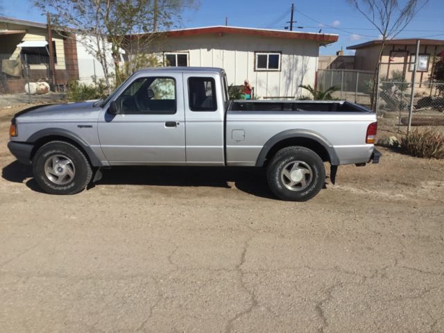 1994 Le blue Ford Ranger Crew Cab Pickup