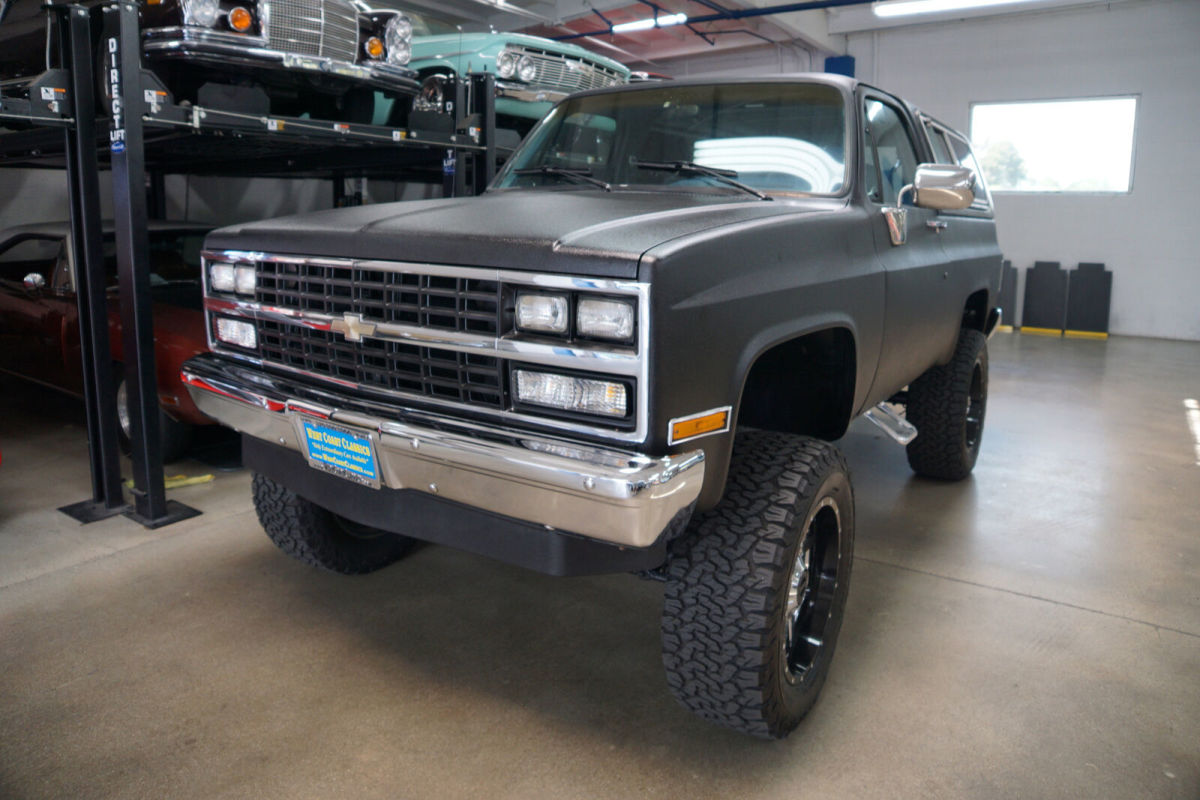 1989 Black Chevrolet Blazer Silverado 4WD Custom 5.7L LS V8 SUV