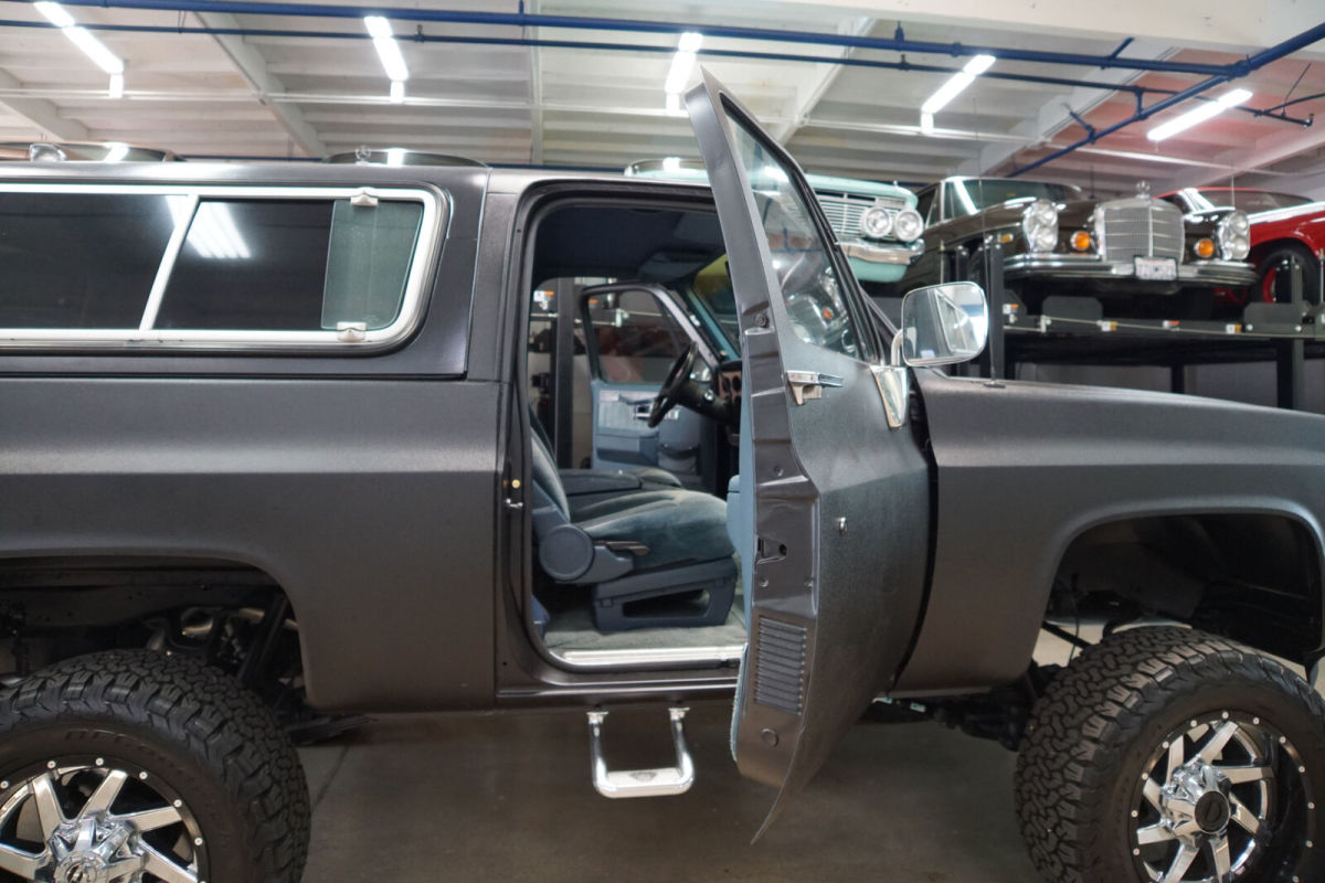1989 Black Chevrolet Blazer Silverado 4WD Custom 5.7L LS V8 SUV