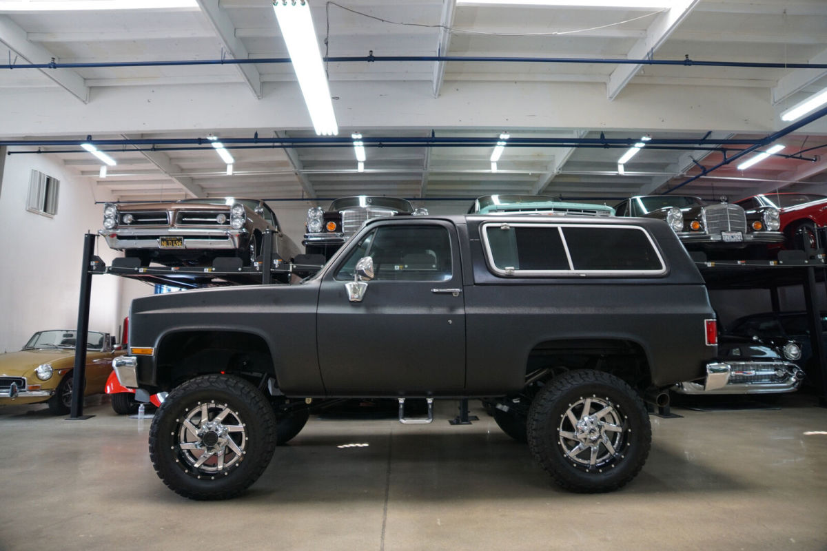 1989 Black Chevrolet Blazer Silverado 4WD Custom 5.7L LS V8 SUV