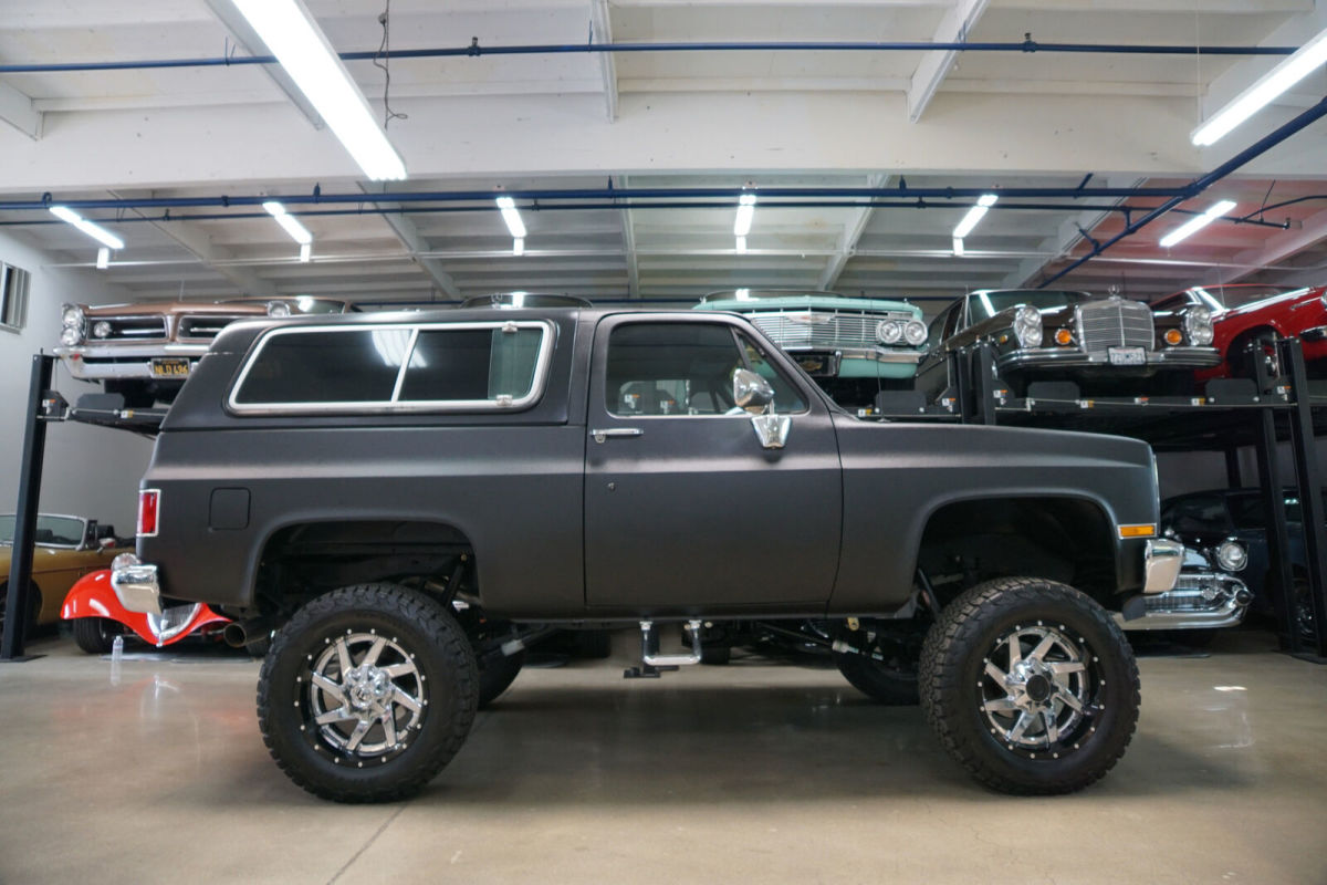 1989 Black Chevrolet Blazer Silverado 4WD Custom 5.7L LS V8 SUV