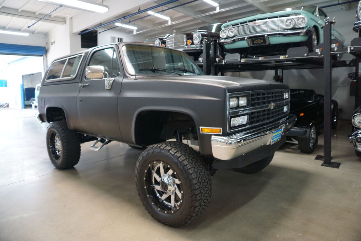 1989 Black Chevrolet Blazer Silverado 4WD Custom 5.7L LS V8 SUV