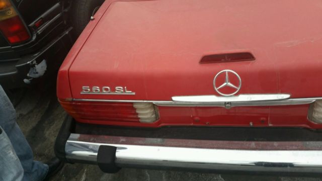 1989 Red Mercedes-Benz SL-Class Convertible