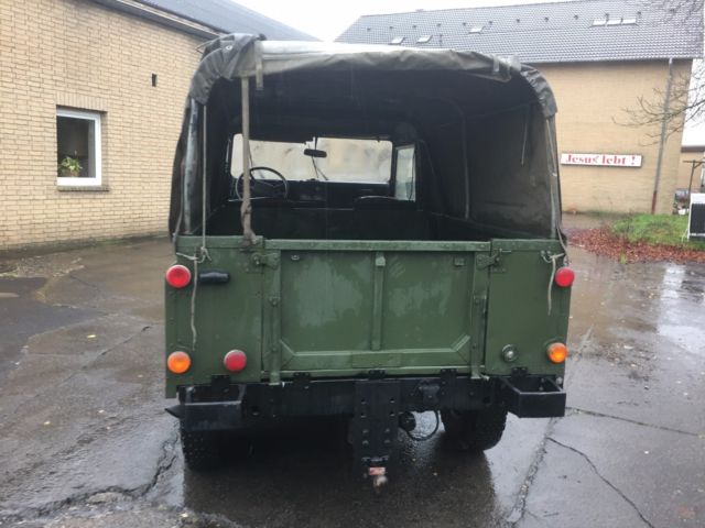 1990 Land Rover Defender