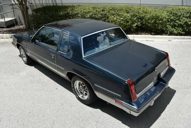 1987 Blue Oldsmobile 442 Coupe